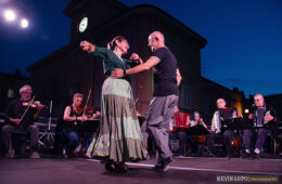 18/10/2023 Serata di presentazione del corso di balli popolari: Quattro passi nel folk – stile di coppi e di gruppo nelle danze popolari